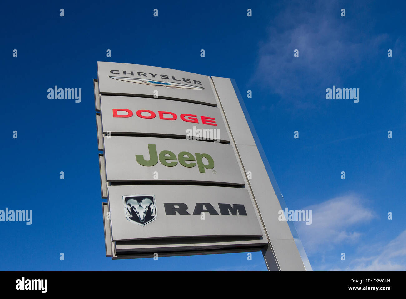 Doge carrello concessionaria a Kingston, Ont., mercoledì gennaio 6, 2016. Foto Stock Doge carrello concessionaria a Kingston, Ont., mercoledì gennaio 6, 2016. Foto Stock