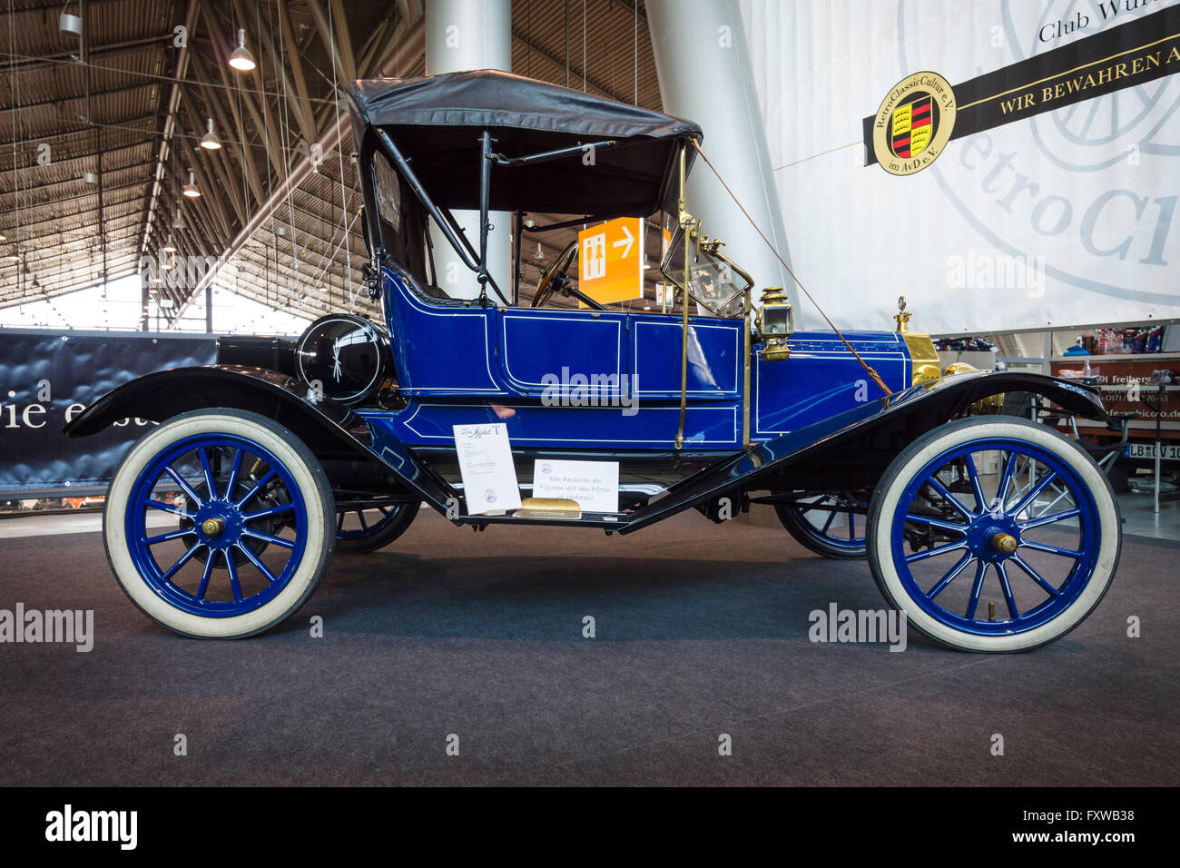 STUTTGART, Germania - 17 Marzo 2016: Vintage auto Ford Modello T, 1910. In Europa il più grande classico auto exhibition 'retrò classici' Foto Stock