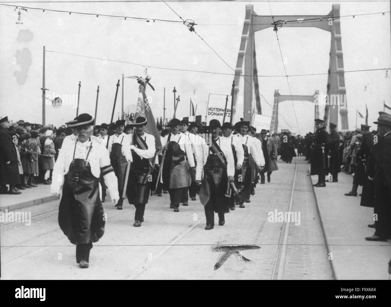 Eröffnung der Reichsbrücke Foto Stock