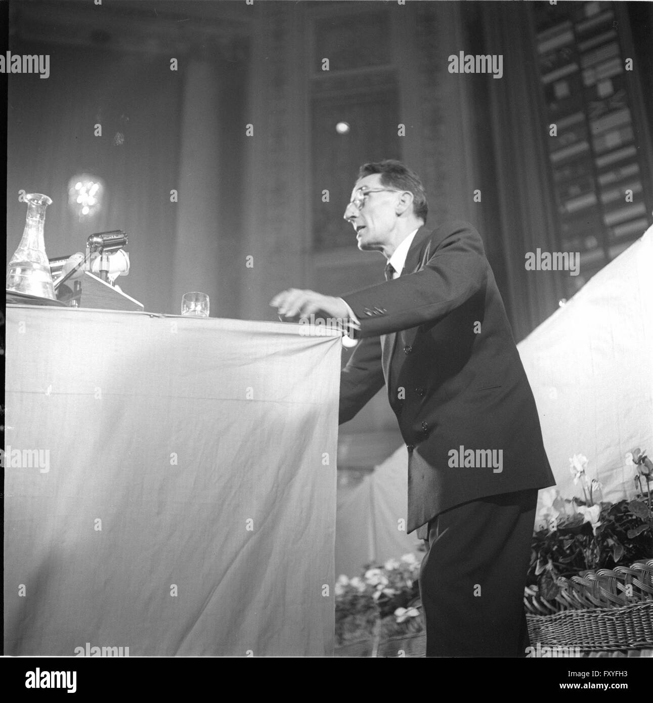 Völkerkongress für den Frieden Foto Stock