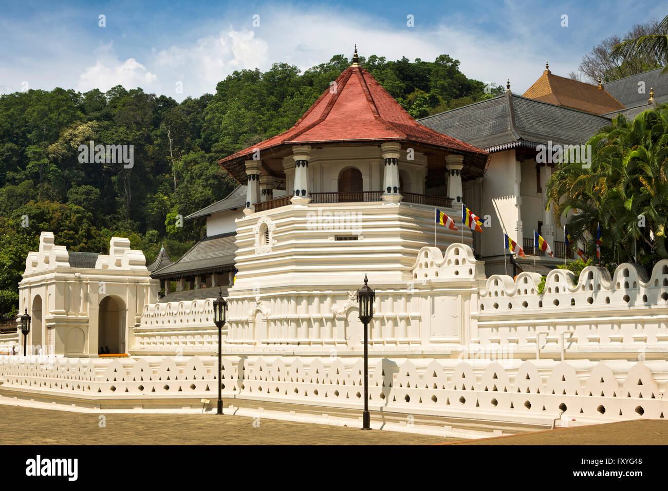 Sri Lanka, Kandy, il Tempio della Reliquia del Dente, Dalada Maligawa, esterna Foto Stock