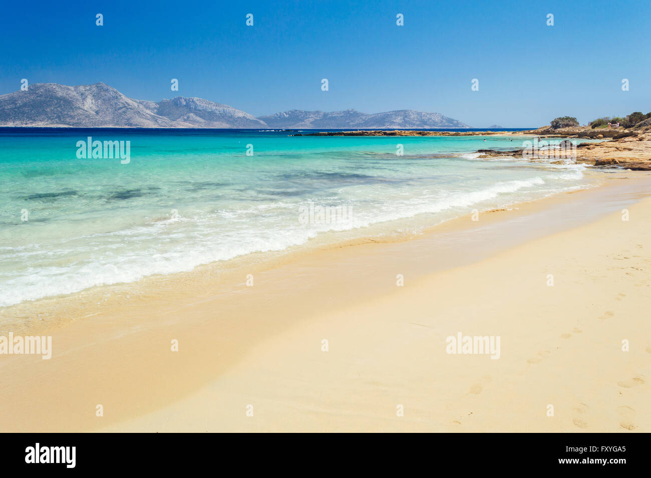 Paradise beach su Koufonissia al largo di Naxos, Cicladi Grecia Foto Stock
