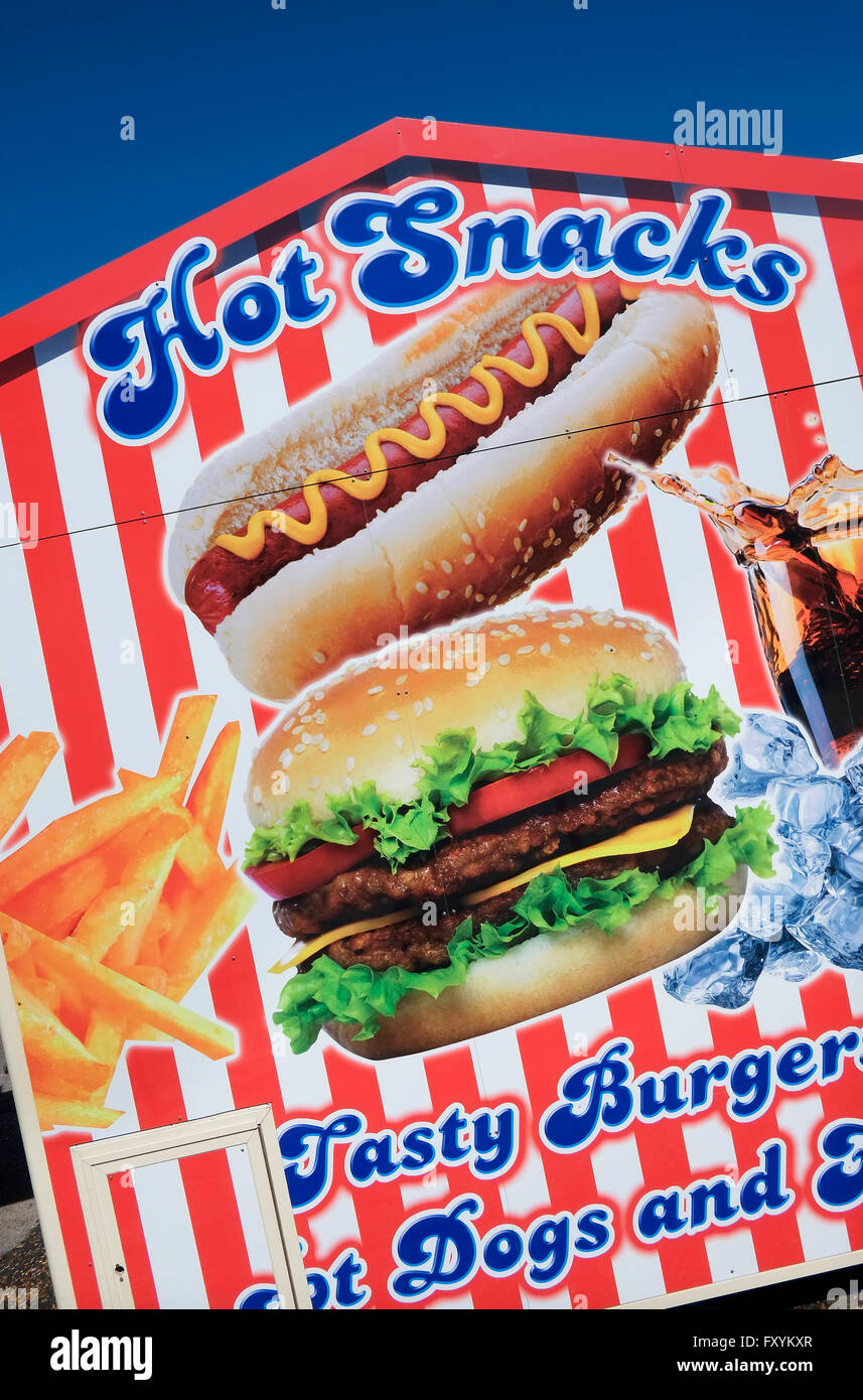 Spuntini caldi sul lato di hot dog e burger cafe, cromer, North Norfolk, Inghilterra Foto Stock