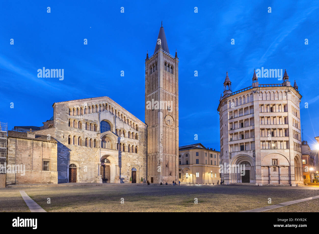 La cattedrale e il Battistero si trova sulla Piazza del Duomo di Parma Emilia Romagna, Italia Foto Stock