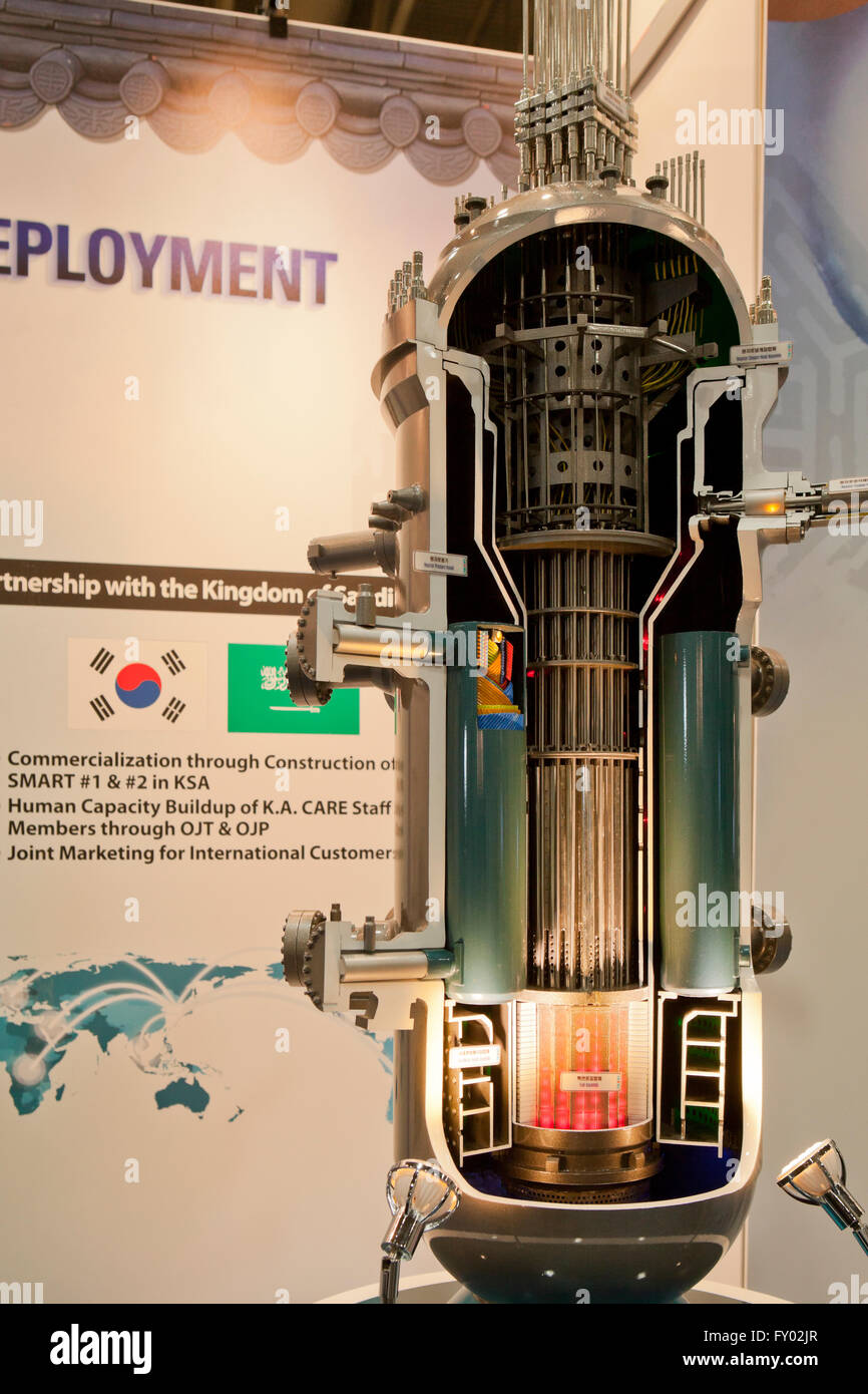 Modello in scala del reattore nucleare nave core Foto Stock