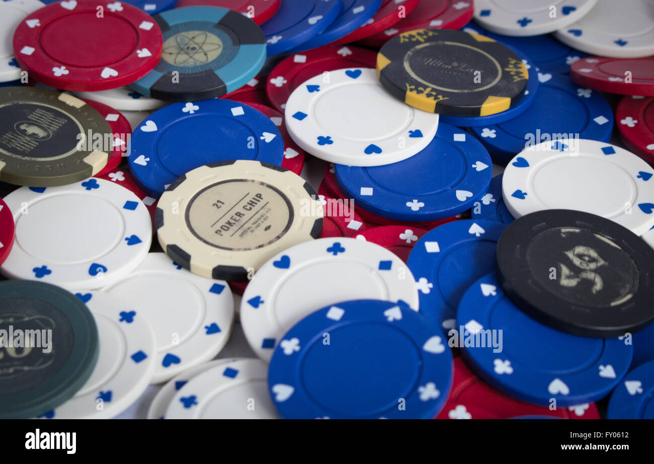 Close up confuso poker chips Foto Stock