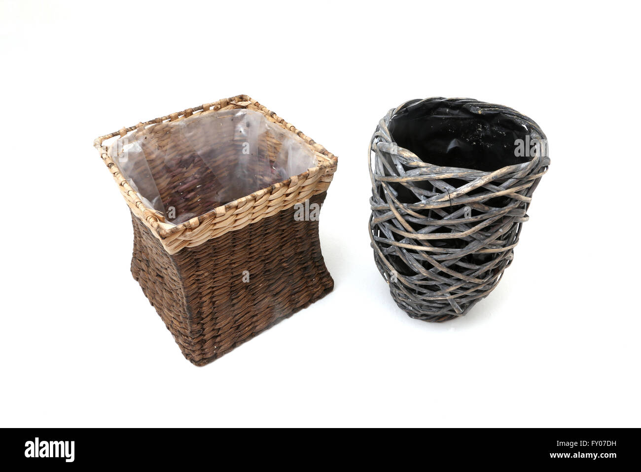 Cesti floreali vimini e Willow Foto Stock