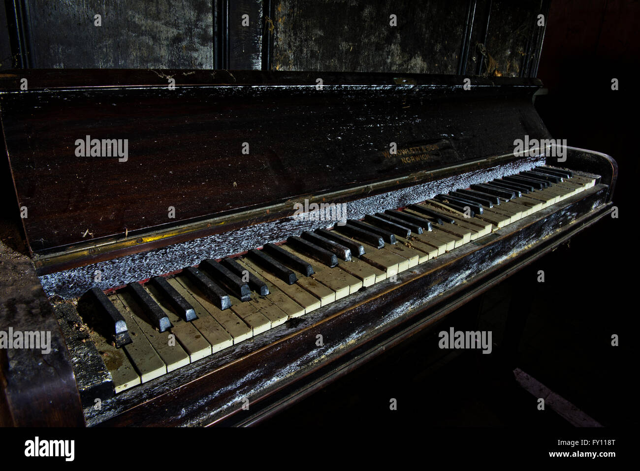 Situato nella piccola città di Breckland di Brandon, Suffolk, si trova una piccola cascina che è stato toccato da oltre trent'anni. Foto Stock