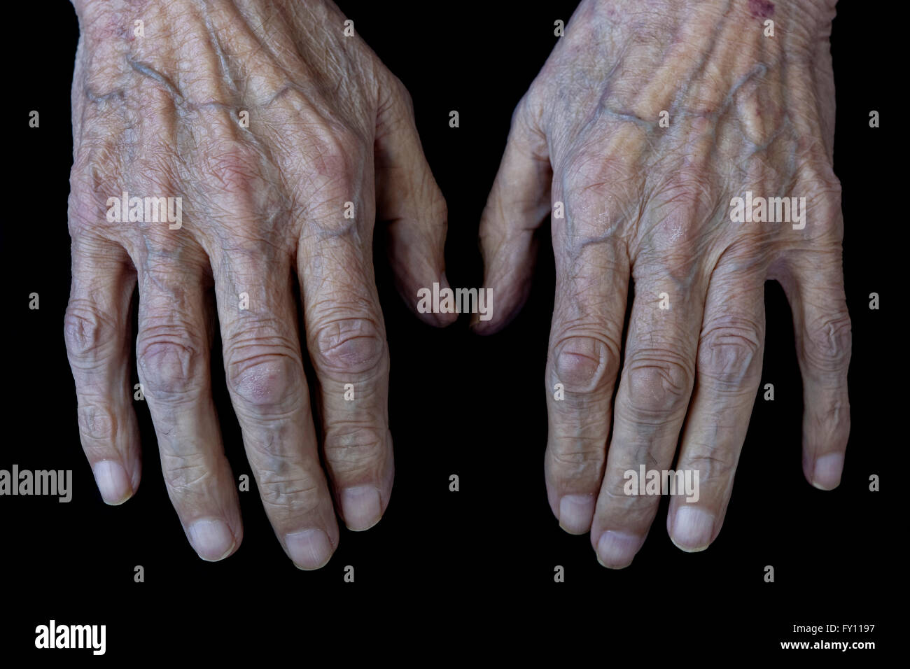 Le mani di uomo maturo. Foto Stock