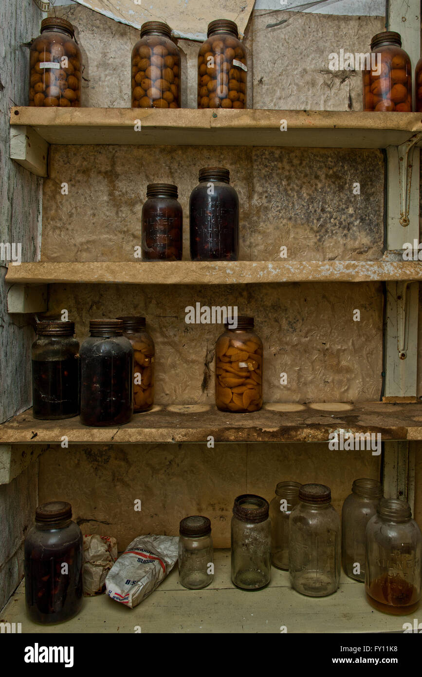 Situato nella piccola città di Breckland di Brandon, Suffolk, si trova una piccola cascina che è stato toccato da oltre trent'anni. Foto Stock