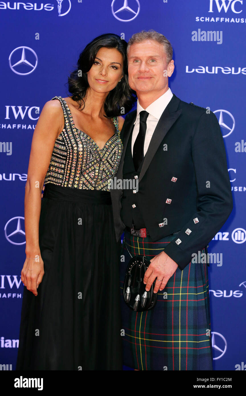 David Coulthard e la moglie Karen Minier frequentando il ...
