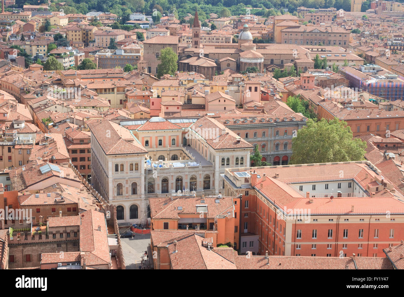 Vista da Asinelli, una delle due torri di Bologna, Italia. Foto Stock