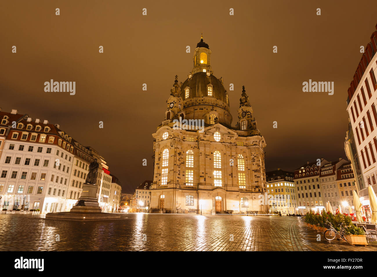 Chiesa di Nostra Signora di notte, Dresda, Germania Foto Stock