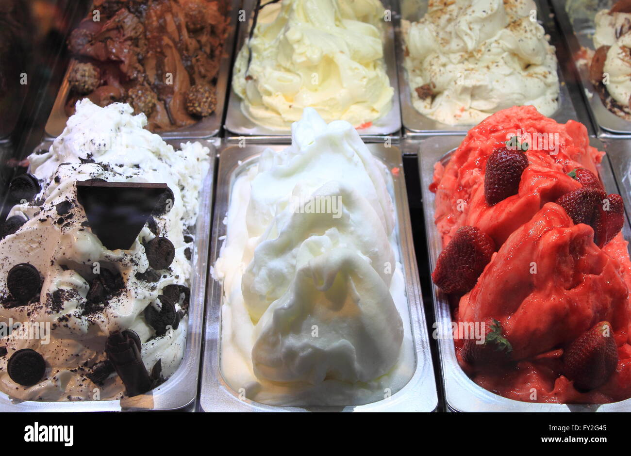 I diversi gusti di gelato italiano Foto Stock