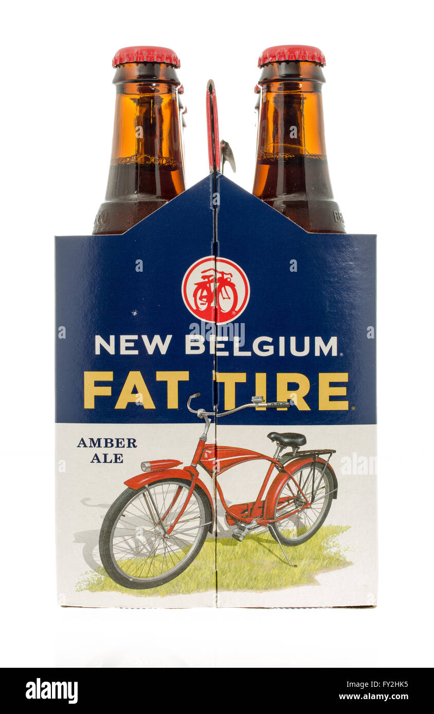 Winneconne, WI -3 Nov 2015: six pack di nuovo Belgio Fat tire la birra. Foto Stock