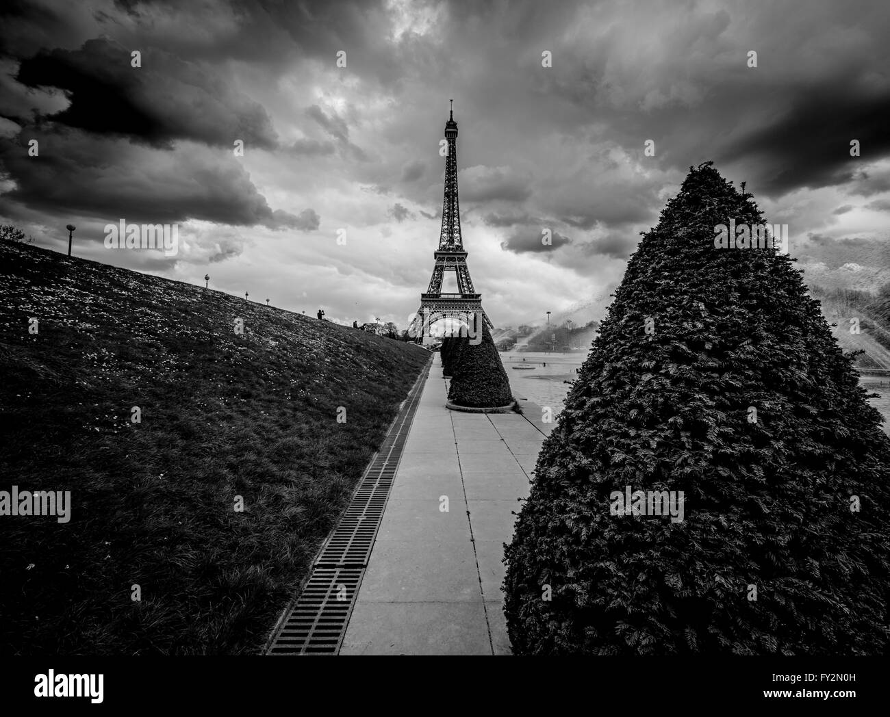 La Torre Eiffel e fontane in i Giardini Trocadero, Parigi, Francia. Foto Stock