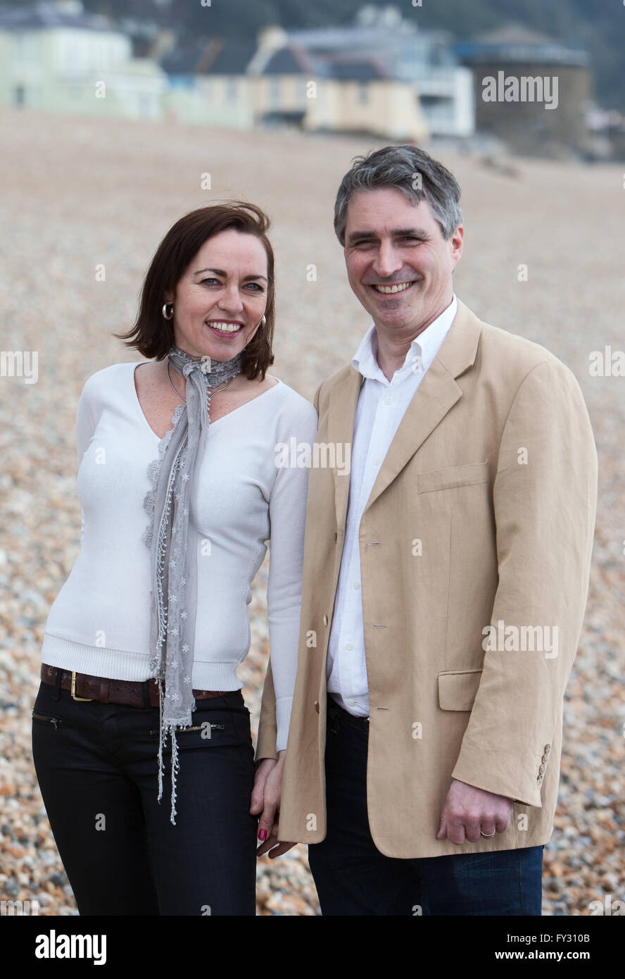 Coppia sulla spiaggia Foto Stock