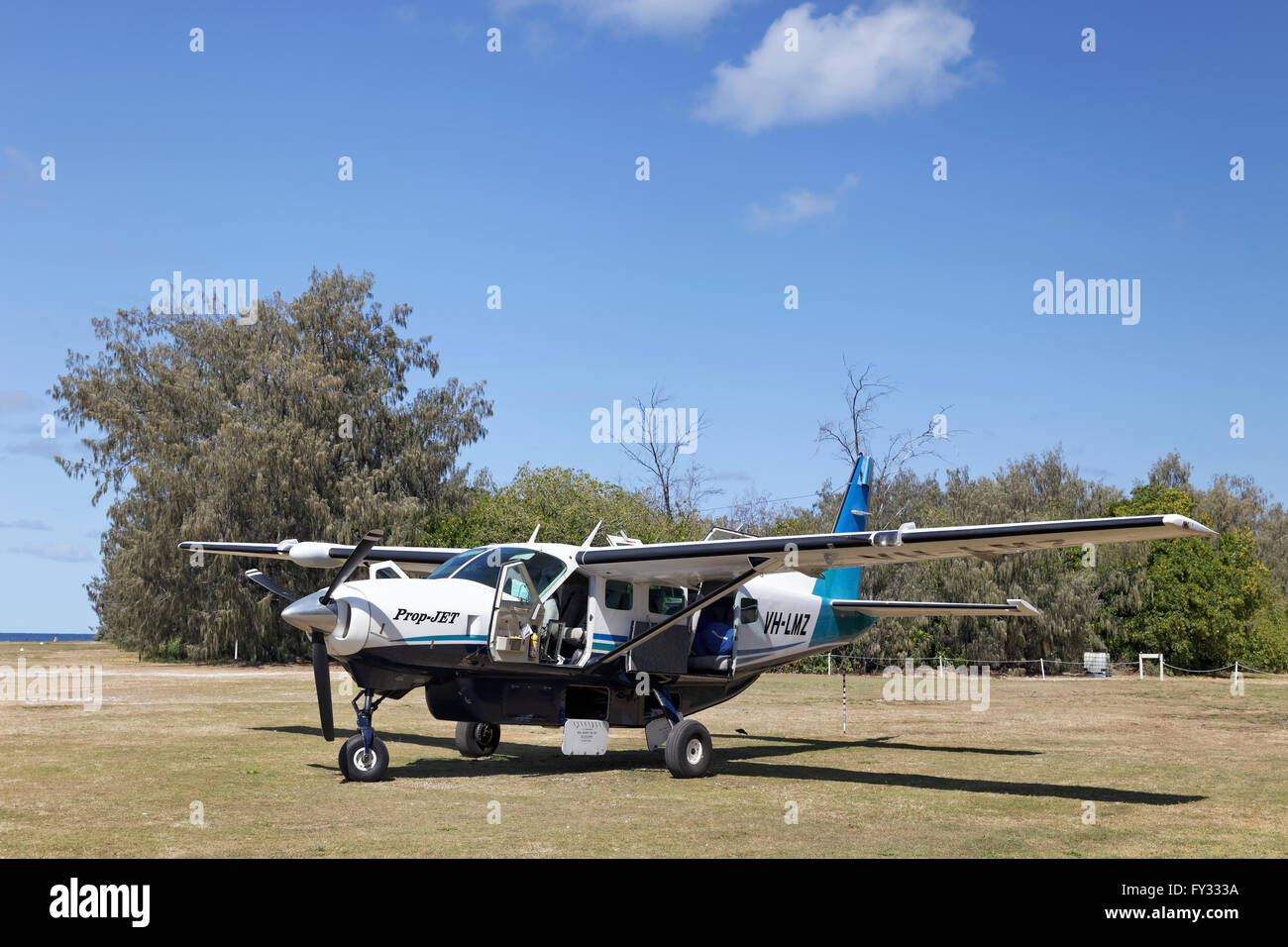 Cessna 208 Caravan aria di mare su sterrato airfield, Lady Elliot Island, Queensland, Australia Foto Stock