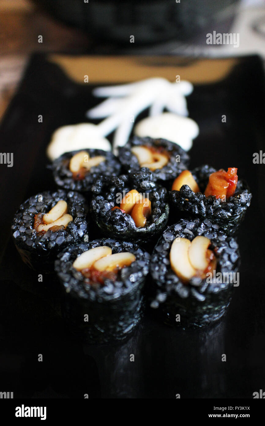 Squid sushi di inchiostro Foto Stock