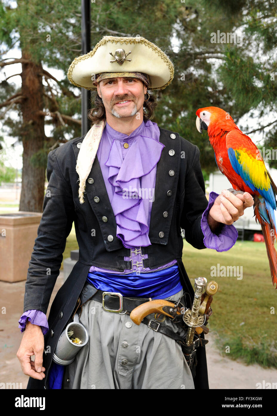 Pirata con parrot a Las Vegas Pirate Fest a Lorenzi Park aprile 8-9-10, 2016 Foto Stock
