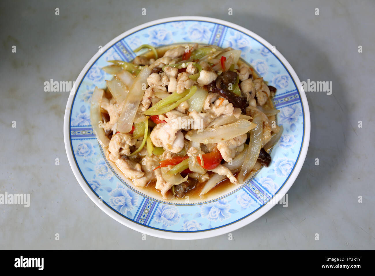 Pollo in pasta di peperoncino con salsa salata,questo è un cibo tailandese. Foto Stock