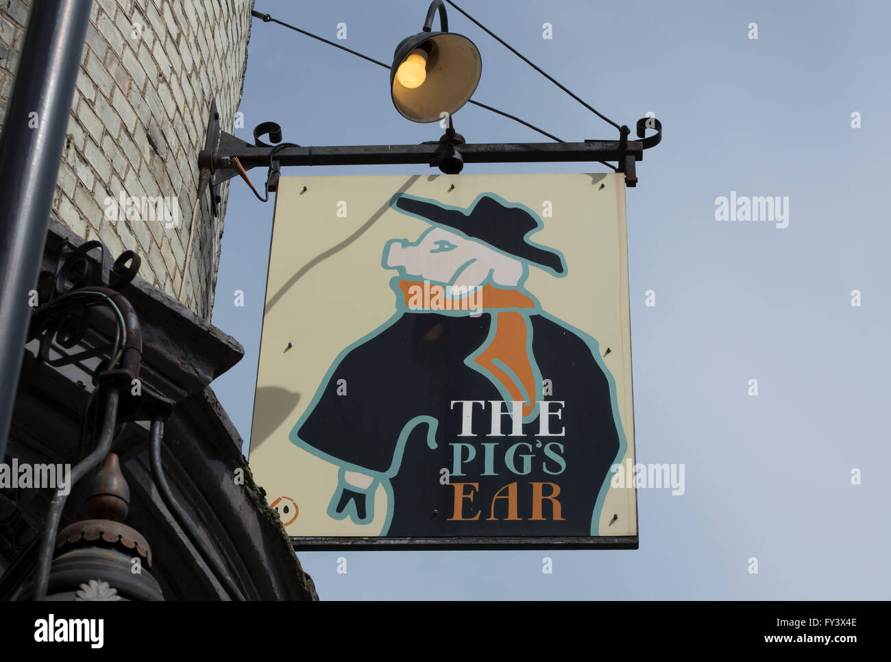 Pub segno per il maiale l orecchio, a Chelsea, Londra, Inghilterra Foto Stock