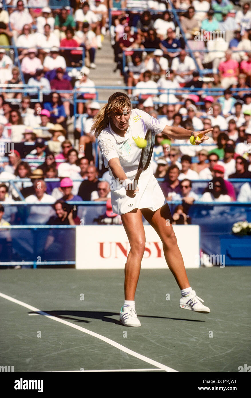 Steffi Graf (GER) competono al 1990 US Open. Foto Stock