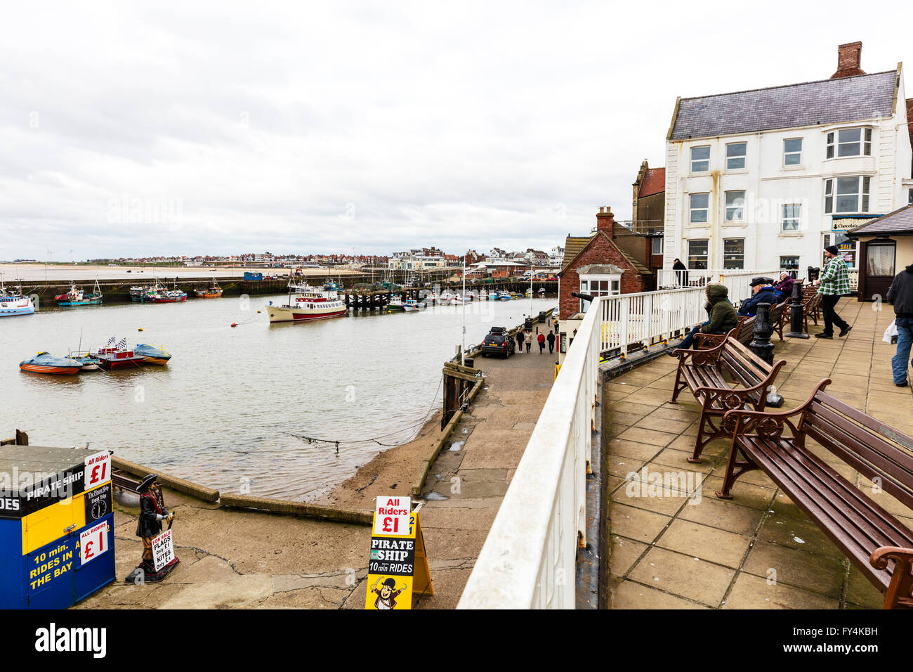 Bridlington Porto Porto barche ormeggiate mare Yorkshire Regno Unito Inghilterra città costiera di città Foto Stock