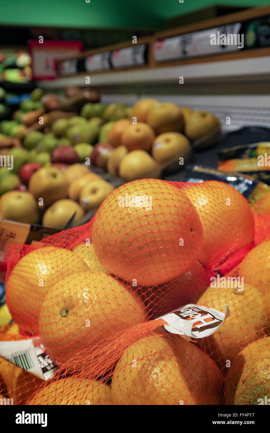 Arance, produrre sezione, Weis supermercato, DOYLESTOWN, PA, Stati Uniti d'America Foto Stock