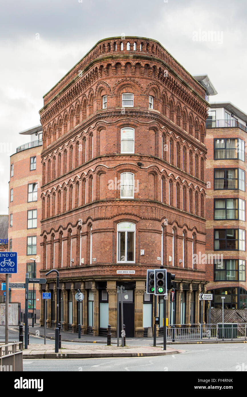 Bridge House Leeds la risposta che il Flat Iron Building. Leeds, West Yorkshire, Inghilterra, Regno Unito. Foto Stock