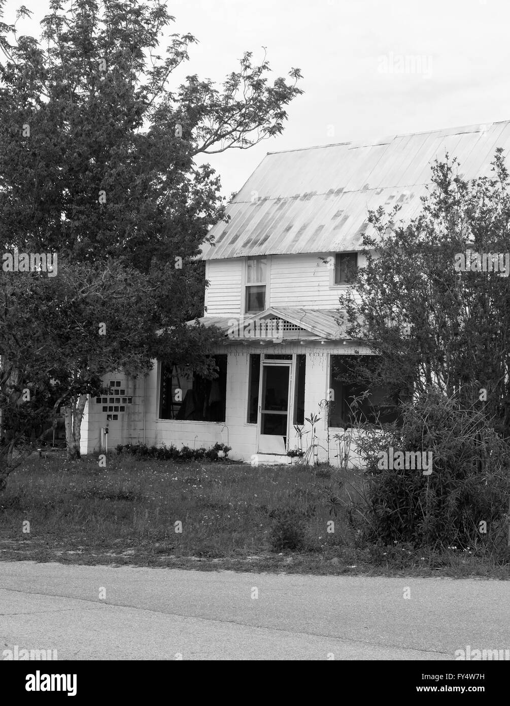Una tipica casa in Florida in un non così bene fuori area, Loughman, Davenport, Florida, Aprile 2016 Foto Stock