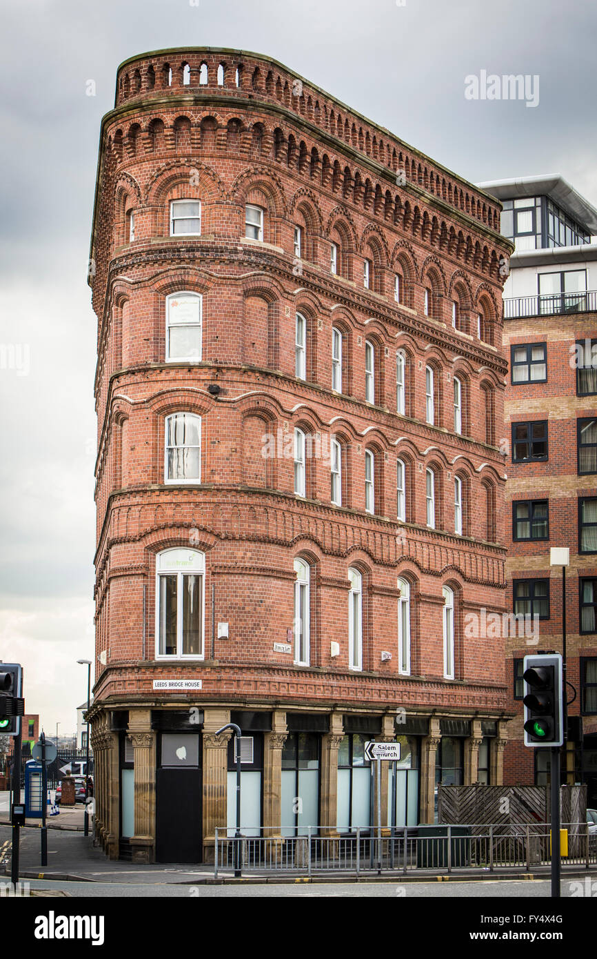 Bridge House Leeds la risposta che il Flat Iron Building. Leeds, West Yorkshire, Inghilterra, Regno Unito. Foto Stock