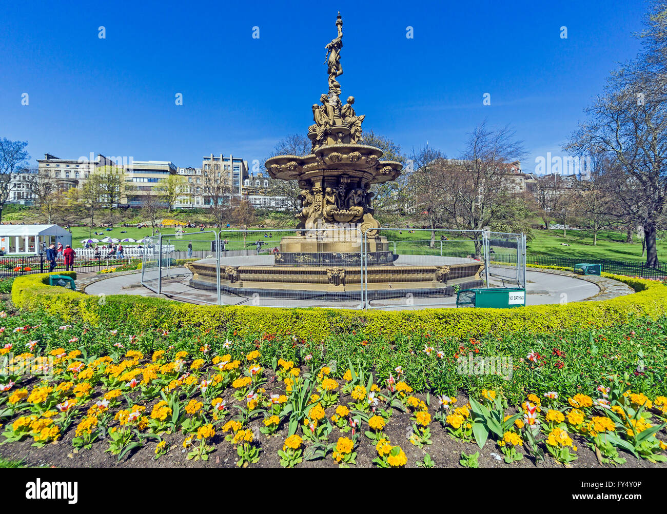 Il Ross fontana nei giardini di Princes Street West Edimburgo in Scozia Foto Stock