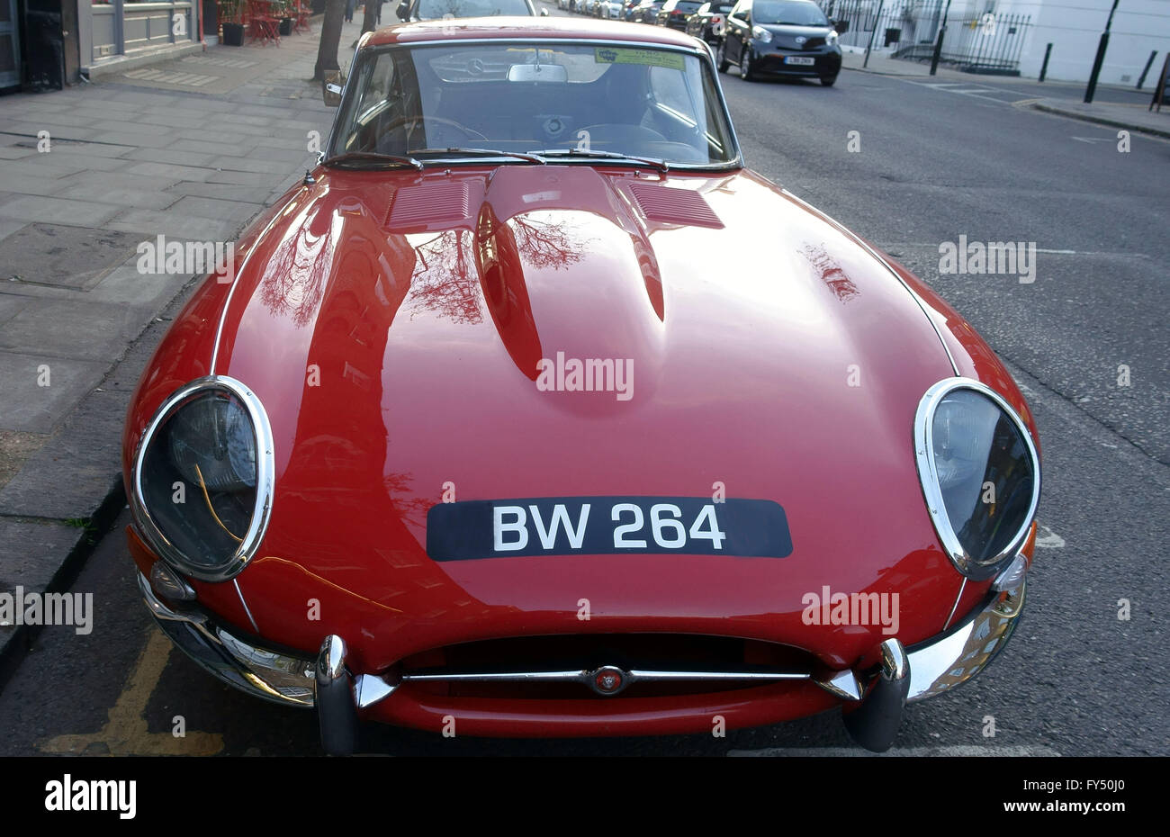 1964 Serie 1 E-type Jaguar coupe, Londra Foto Stock