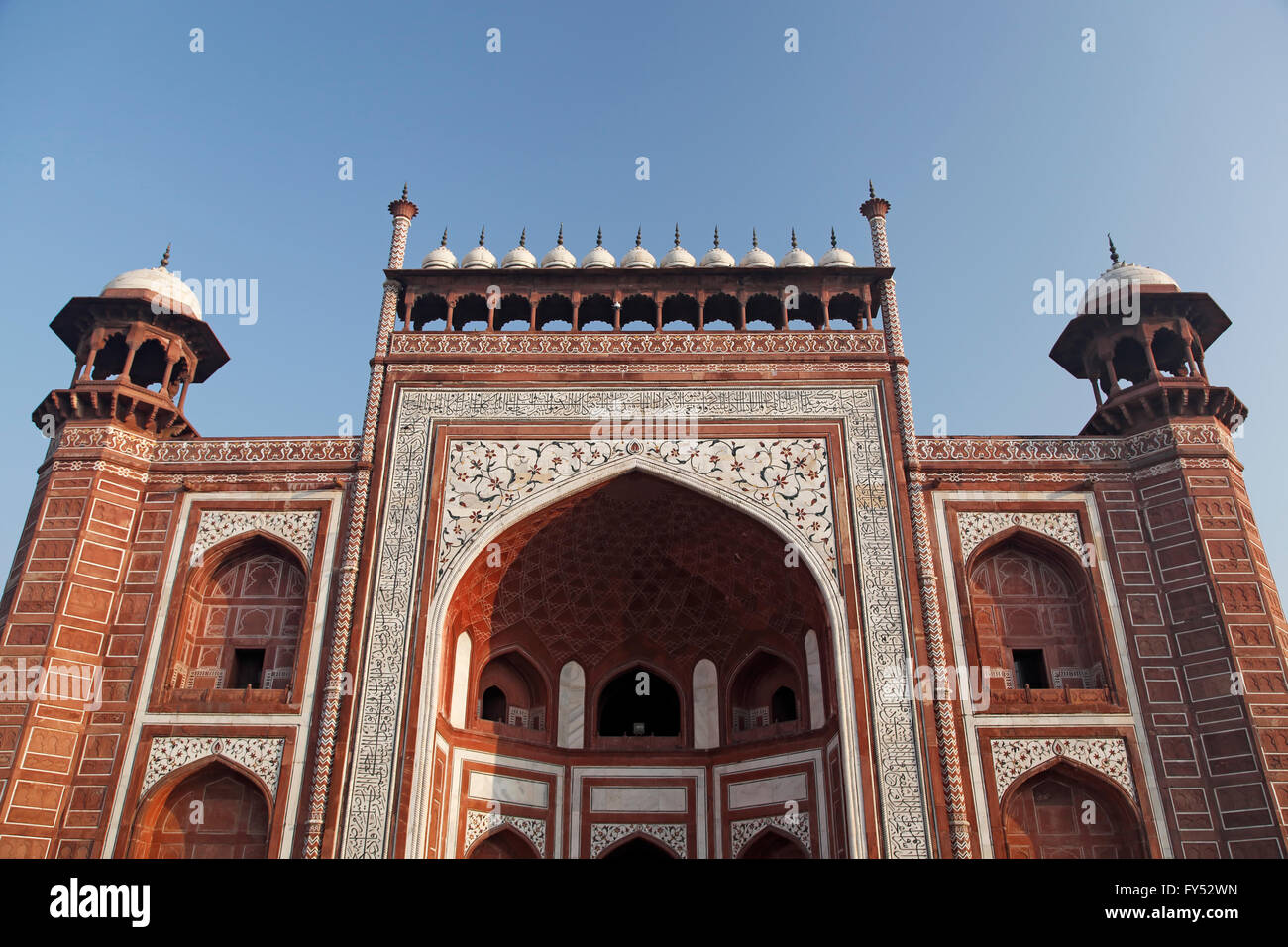 Grande Gate, Taj Mahal, Agra, Uttar Pradesh, India Foto Stock