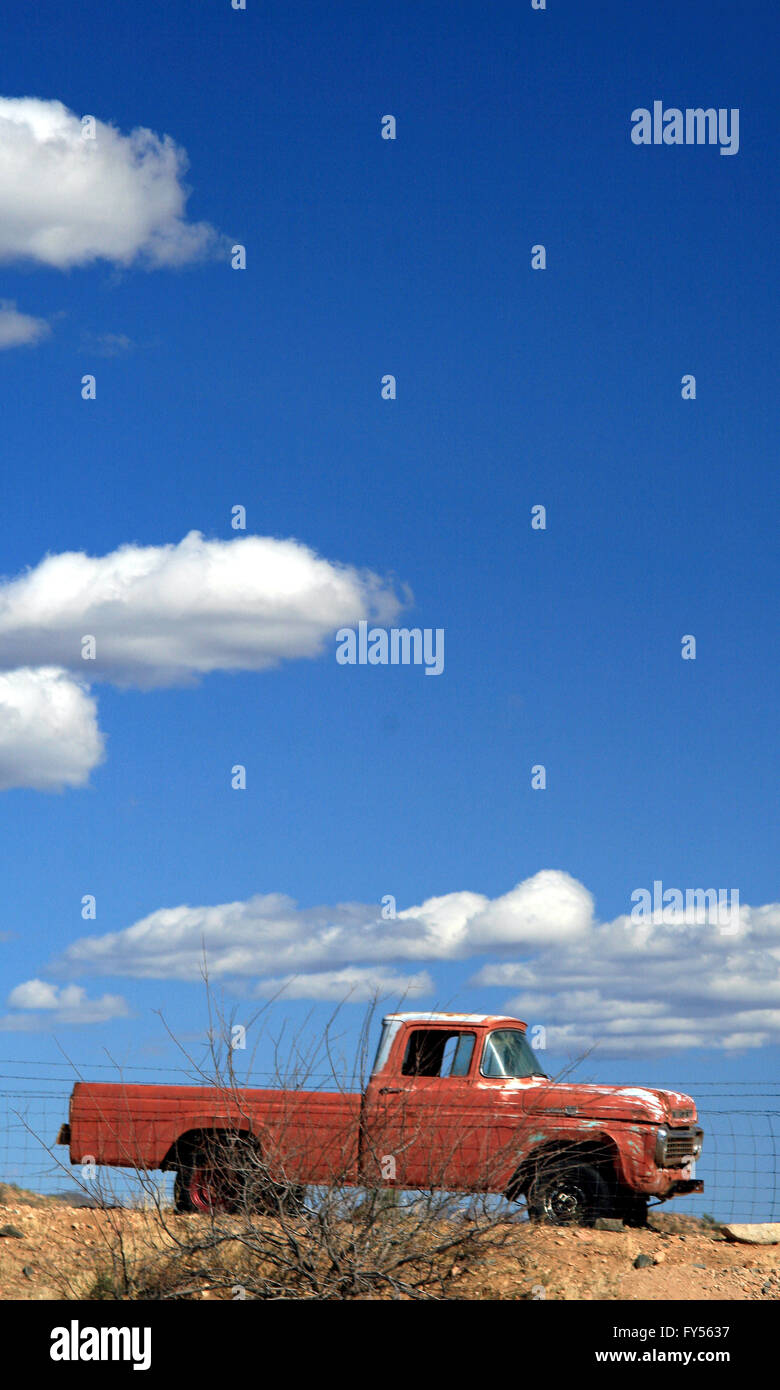 Abbandonato il carrello americano sul percorso 66, Las Vegas, STATI UNITI D'AMERICA Foto Stock