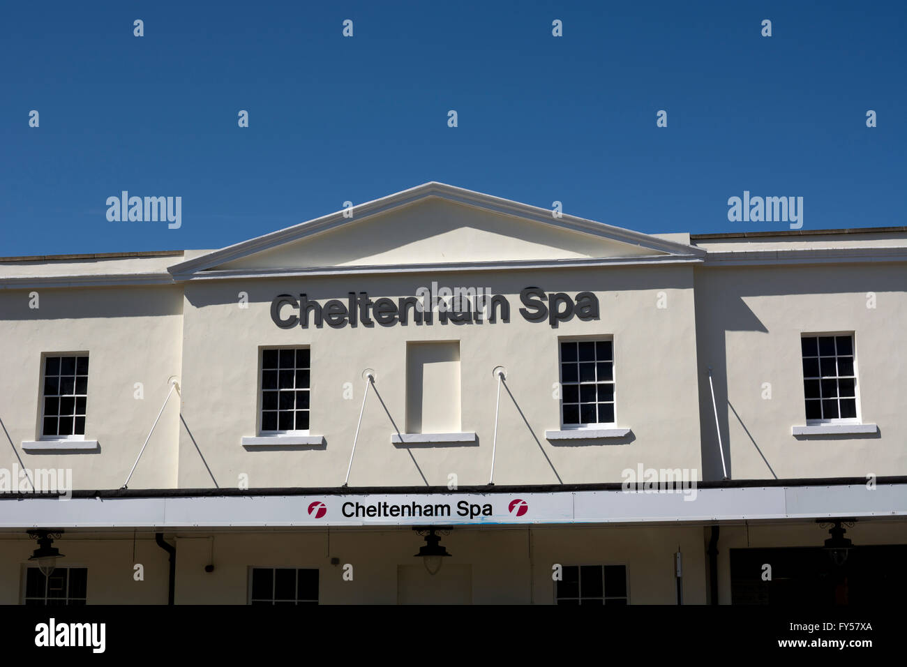 Cheltenham Spa stazione ferroviaria, Gloucestershire, England, Regno Unito Foto Stock