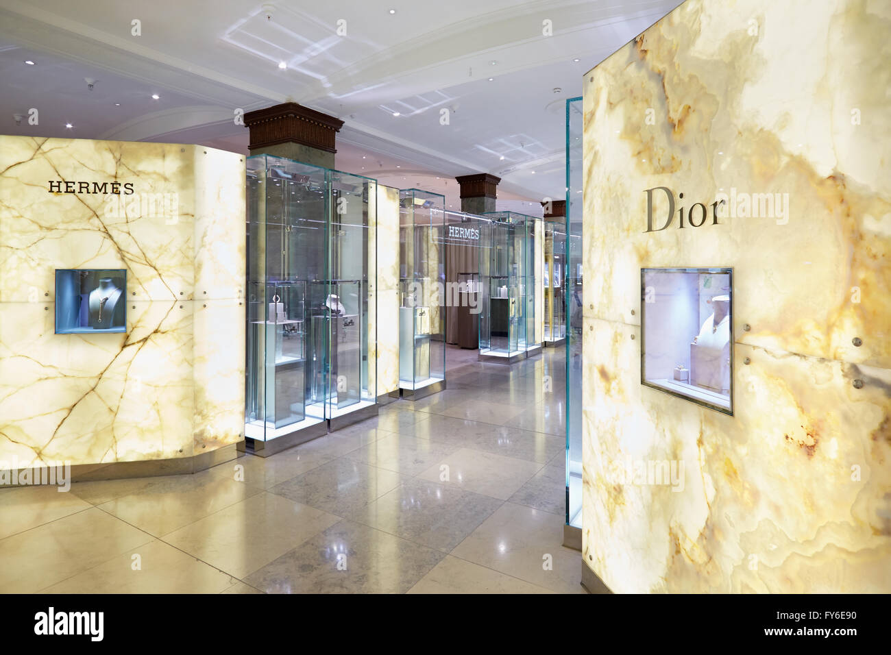 I grandi magazzini Harrods interno area di gioielli a Londra Foto Stock