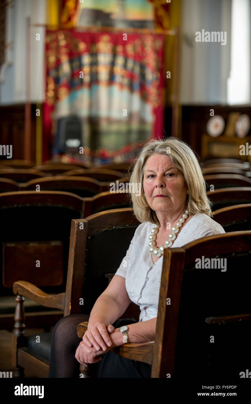 Barbara Jackson, cattedra di verità e di giustizia campagna nella sala principale della NUM sede a Barnsley Foto Stock