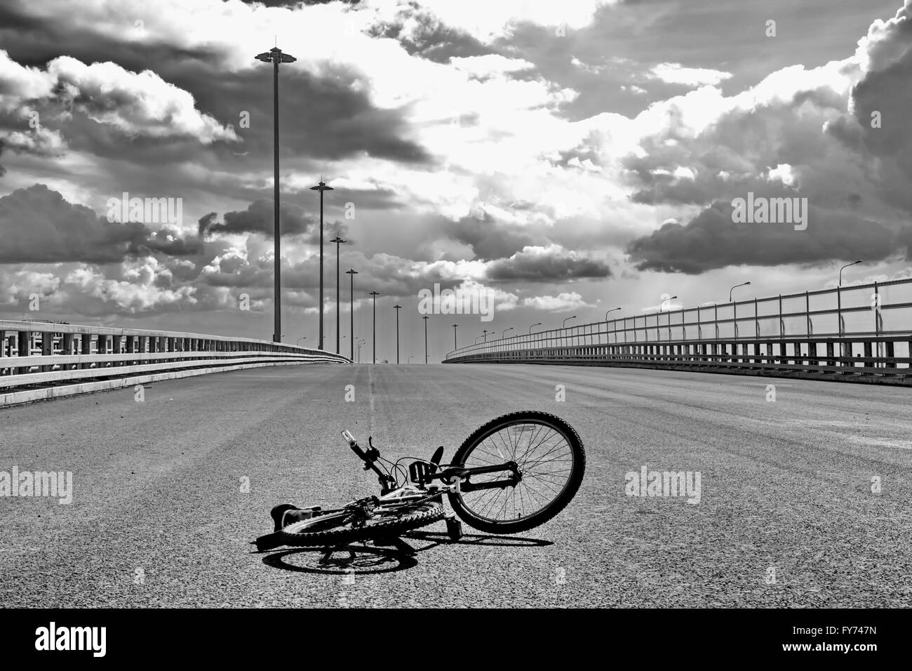 Sfortuna incidente con noleggio biciclette Foto Stock