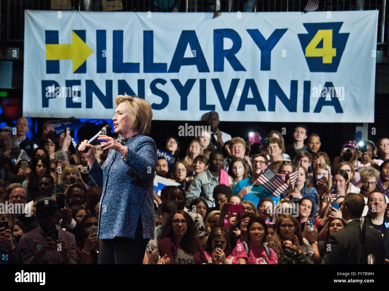 Philadelphia, PA, Stati Uniti d'America. Xx Aprile, 2016. Hillary Clinton campagne a Fillmore. Foto Stock