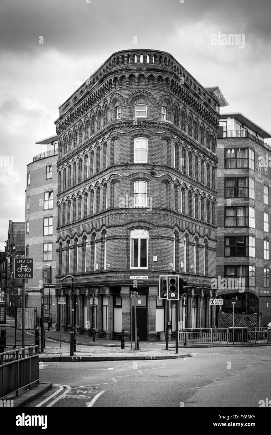 Bridge House Leeds la risposta che il Flat Iron Building. Leeds, West Yorkshire, Inghilterra, Regno Unito. Foto Stock