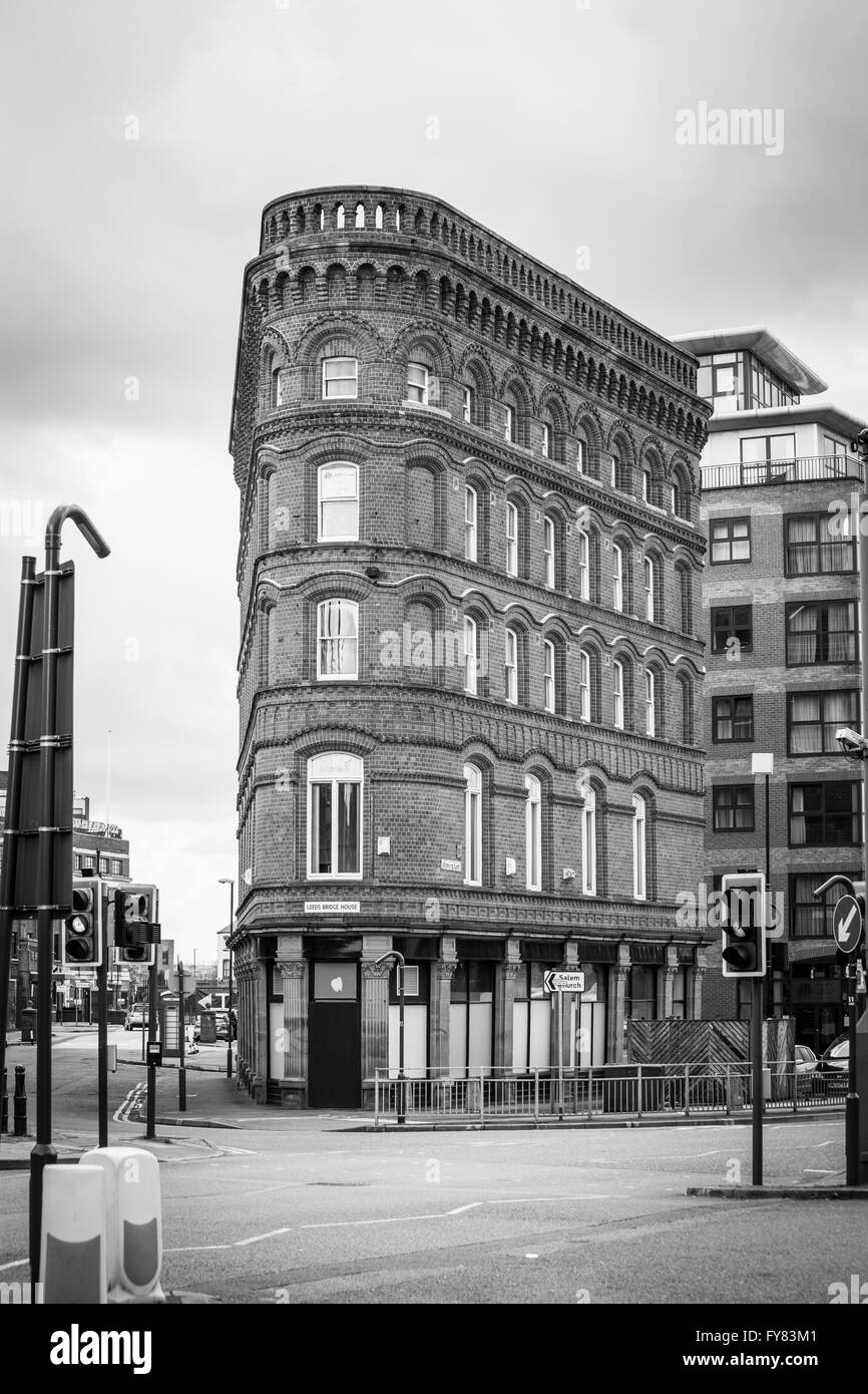 Bridge House Leeds la risposta che il Flat Iron Building. Leeds, West Yorkshire, Inghilterra, Regno Unito. Foto Stock