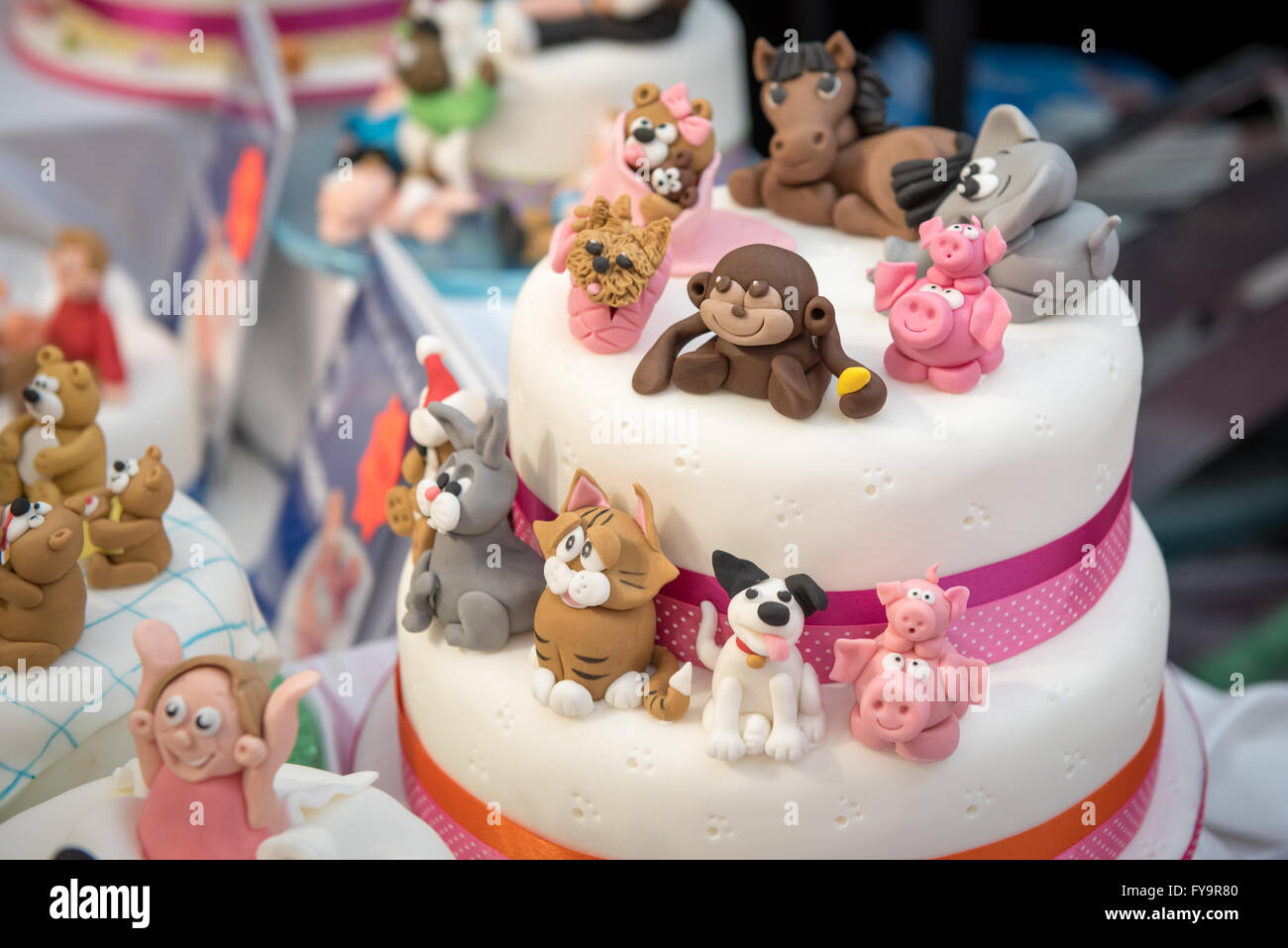 Forma degli animali compleanno Decorazioni Torte Cake International - La  Sugarcraft, torta decorazione e cottura mostra a Londra Foto stock - Alamy
