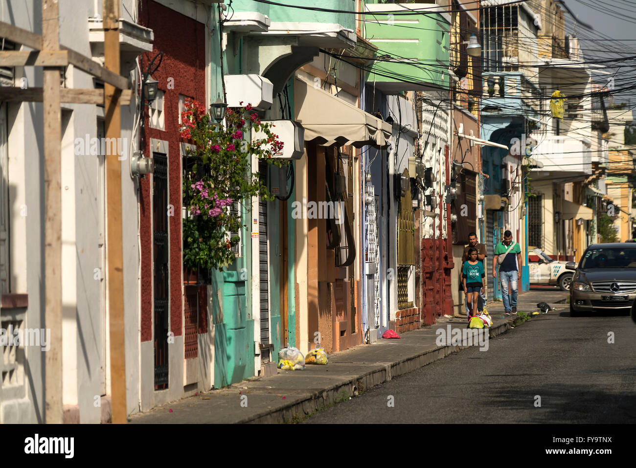 Strada tipica, Zona Colonial, capitale Santo Domingo, Repubblica Dominicana, Caraibi, America, Foto Stock