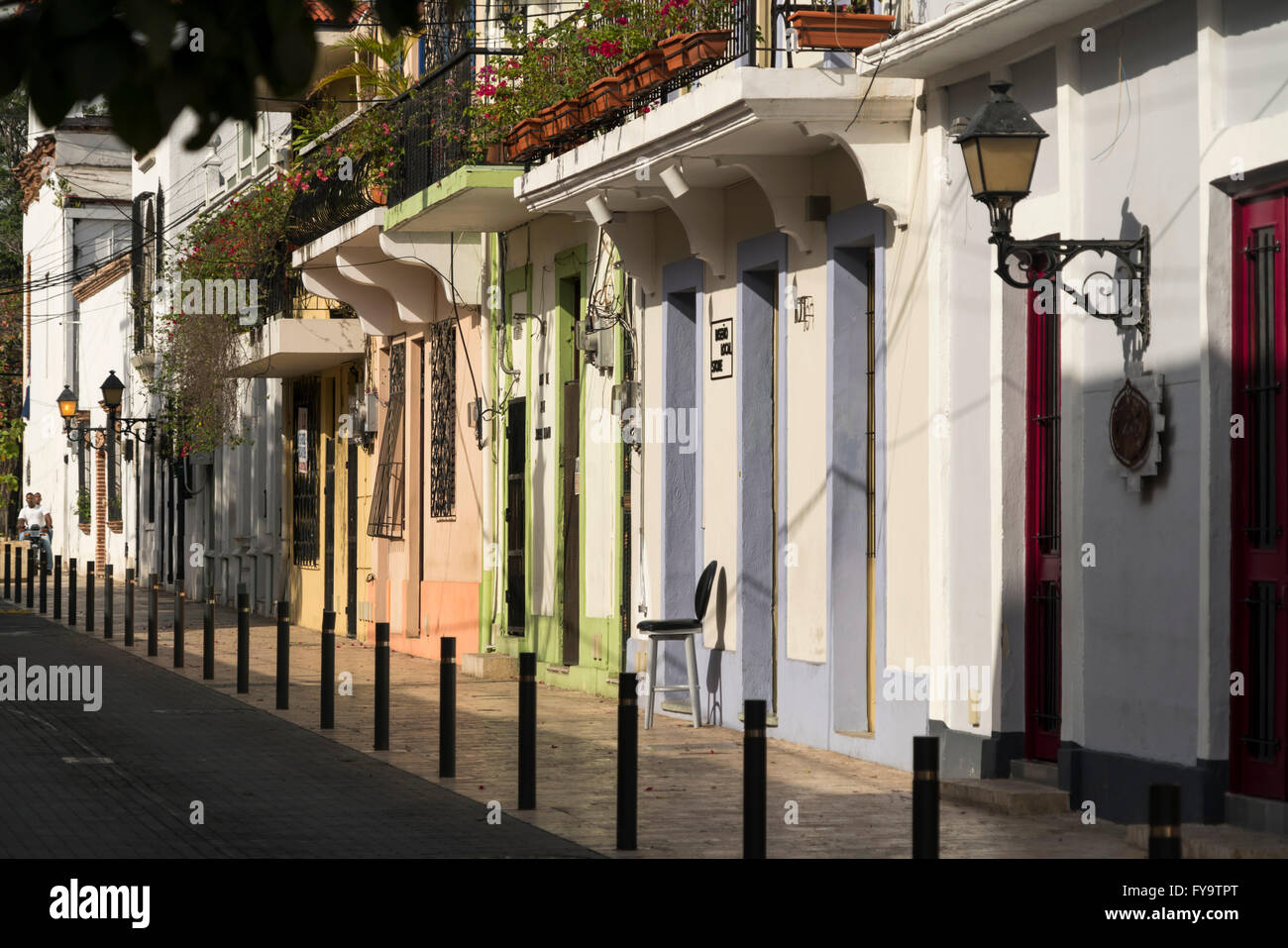 Strada tipica, Zona Colonial, capitale Santo Domingo, Repubblica Dominicana, Caraibi, America, Foto Stock