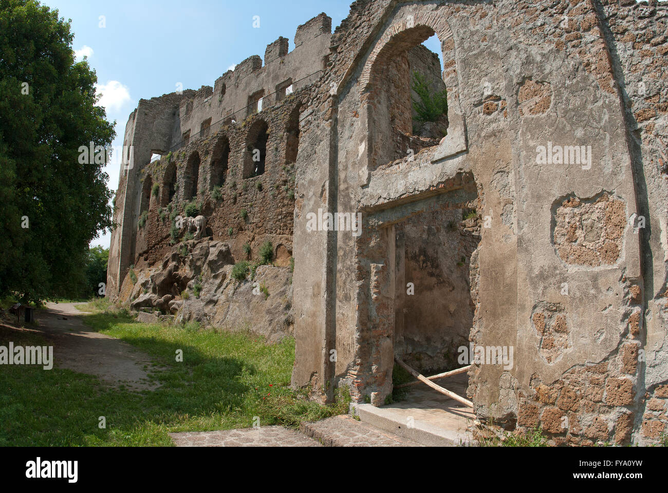 Rovine del Castello Orsini-Altieri, Canale Monterano, Lazio, Italia Foto Stock