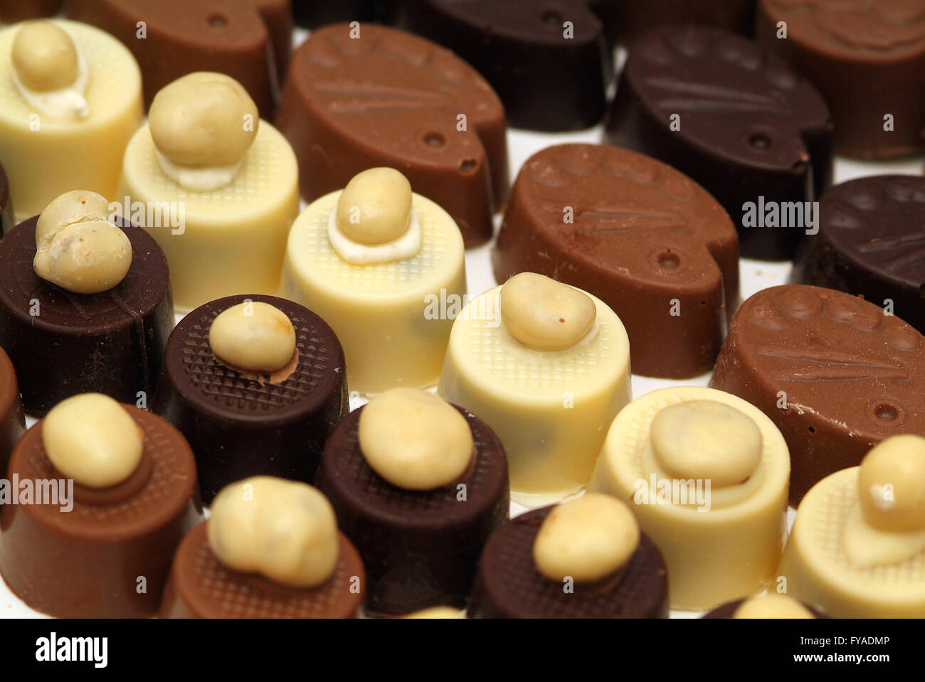 Walkers cioccolato Emporium,Ilfracombe,UK un cioccolatiere tradizionali dolci di pasticceria gobstoppers zucchero alimentari fatti a mano Foto Stock