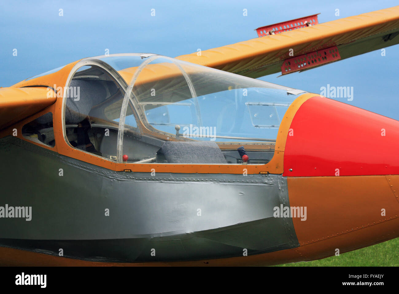 Vintage glider ungherese piano cockpit close-up cielino Foto Stock