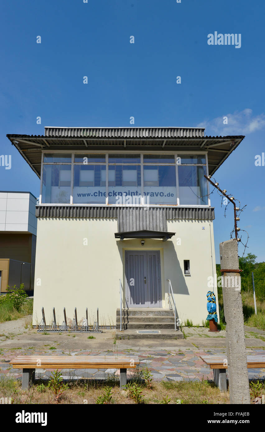 Wachturm, Gedenkstaette, Checkpoint Bravo, Drewitz-Dreilinden, Kleinmachnow, Brandenburg Foto Stock